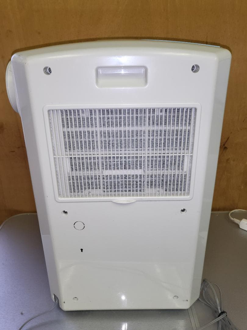 美品　2021年製コロナ　冷風除湿機 ホワイト 除湿9～10L CDM-1021