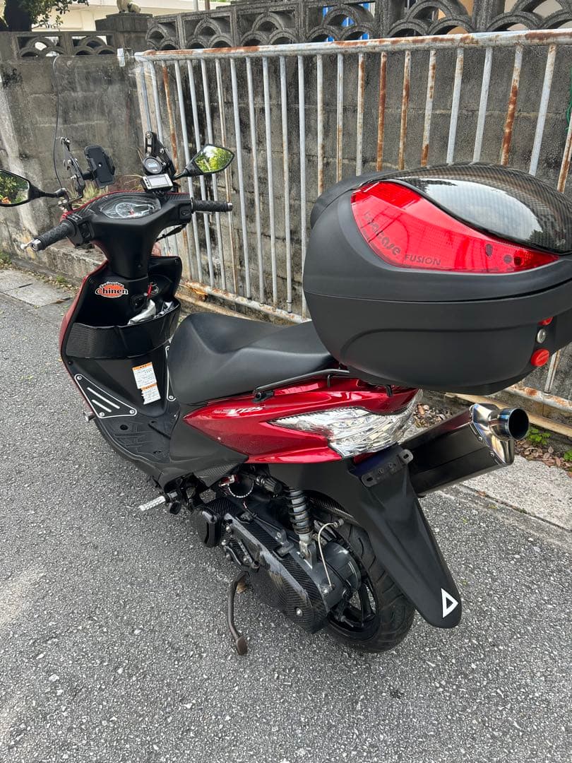 沖縄からアドレスＶ１２５シリーズリアルカーボンクランクケースカバーワンオフ