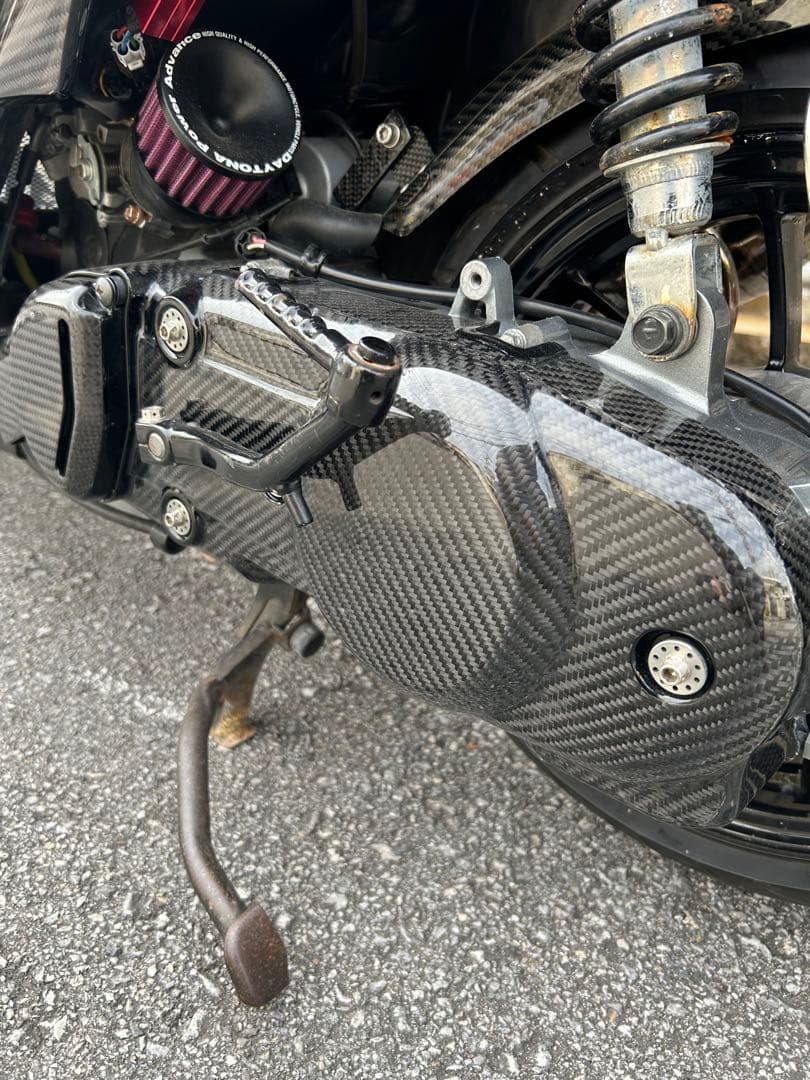 沖縄からアドレスＶ１２５シリーズリアルカーボンクランクケースカバーワンオフ