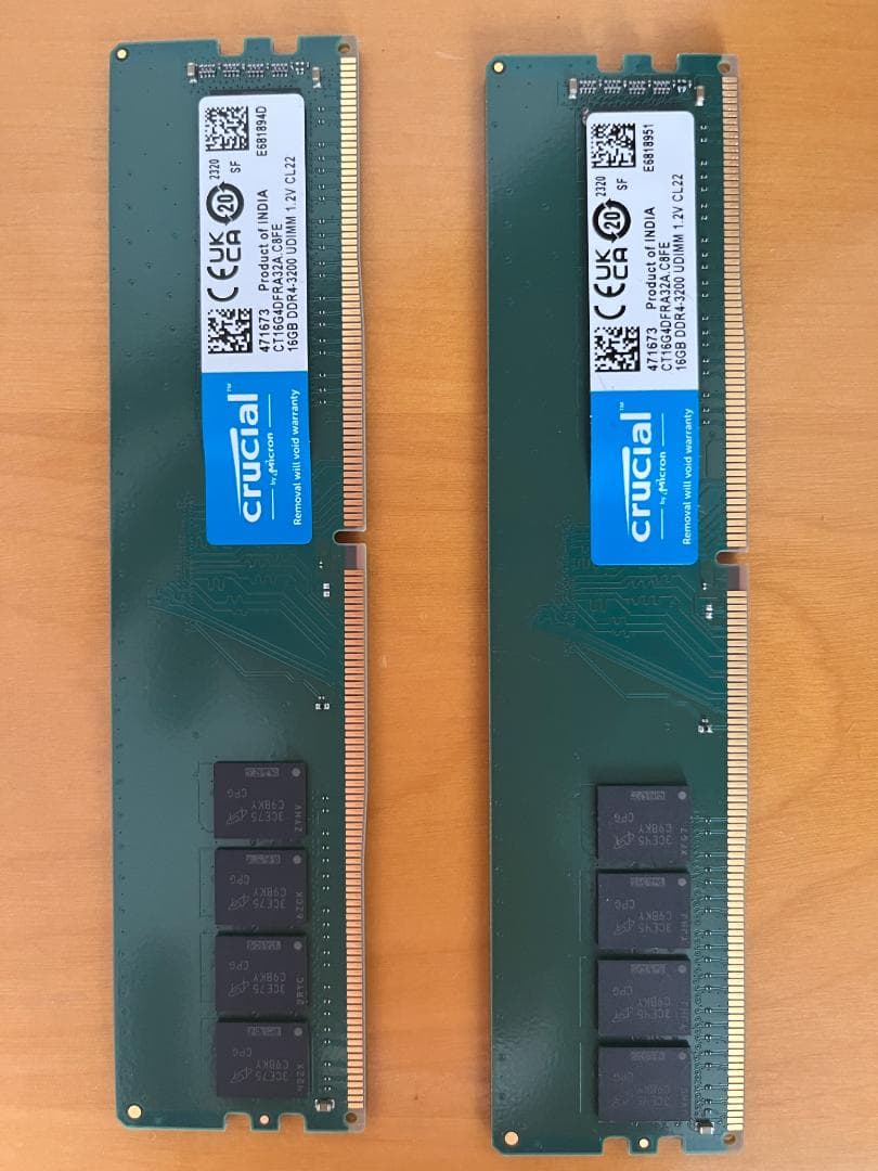 【32GB】Crucial PCメモリ16GB×2枚　DDR4-3200