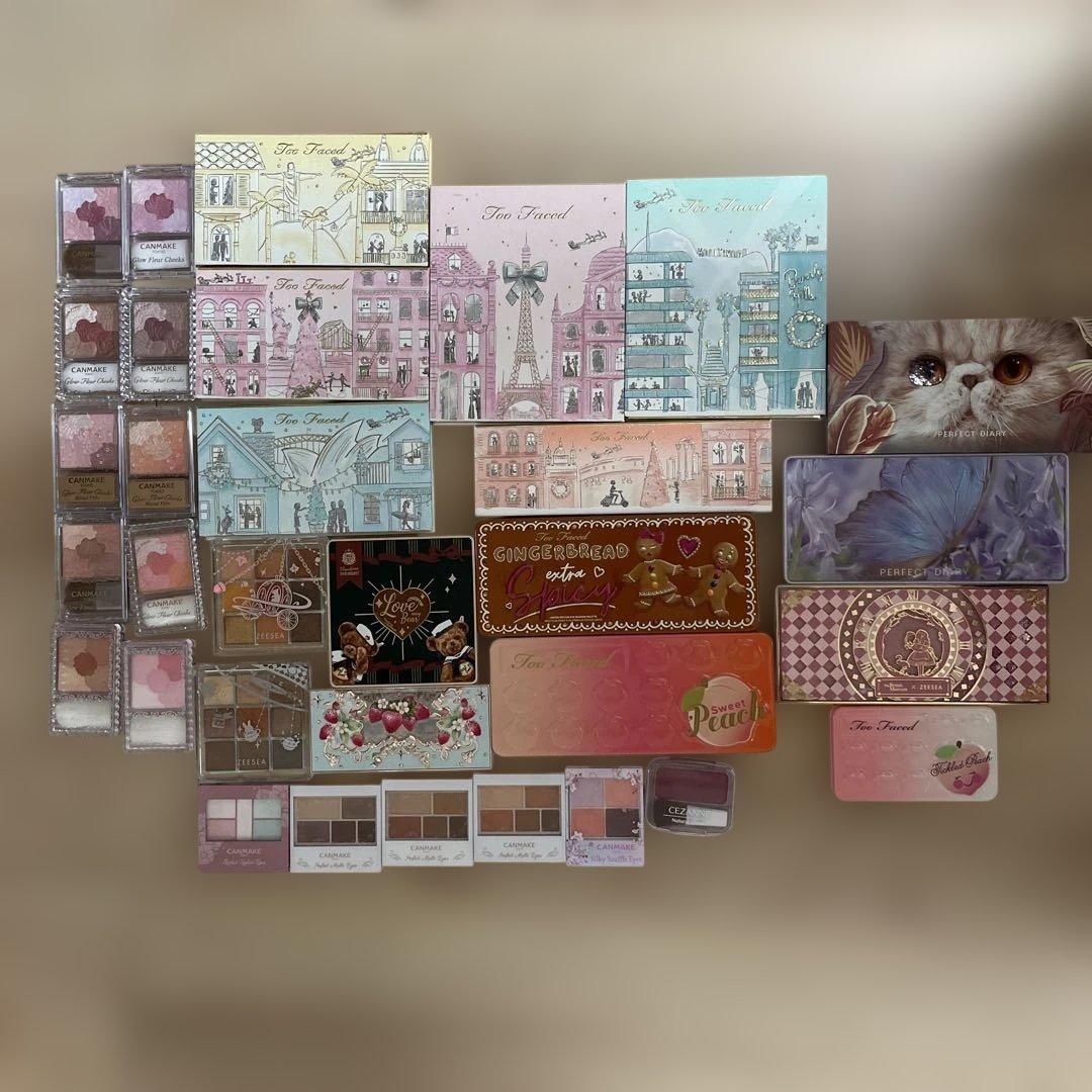 【最終値下げ】コスメまとめ売り32点 アイシャドウ　チーク