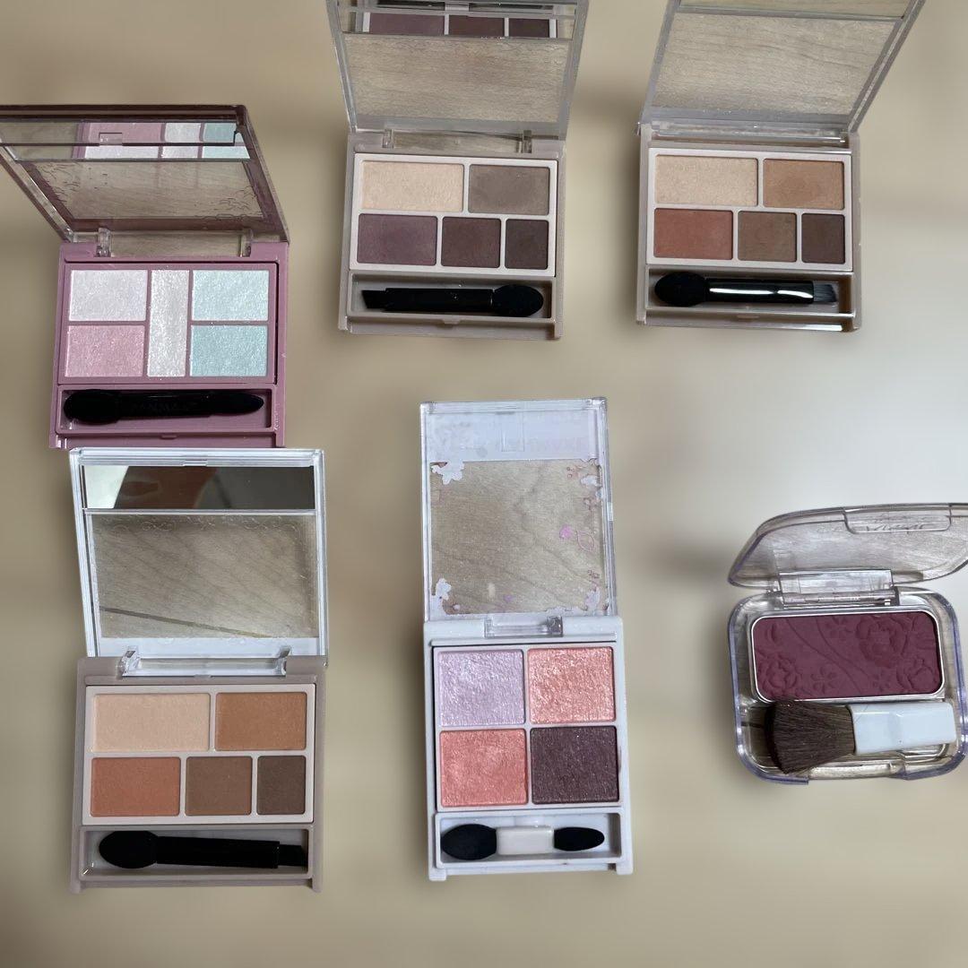 【最終値下げ】コスメまとめ売り32点 アイシャドウ　チーク