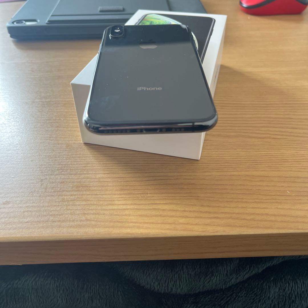 Apple iPhone XS 256GB スペースグレー