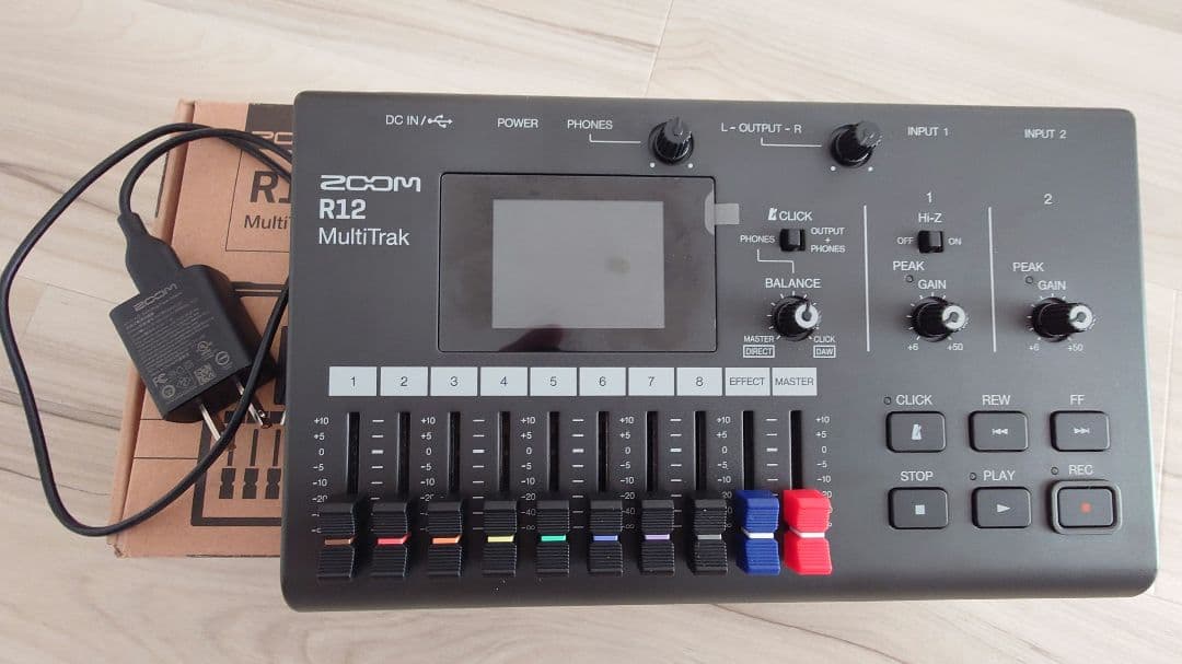 ZOOM R12 MultiTrak マルチトラックレコーダー