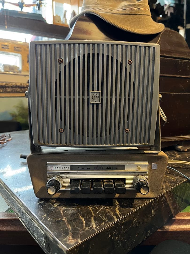 昭和レトロカーラジオ、カーラジオ、ナショナルカーラジオ、旧車ラジオ 旧車外付