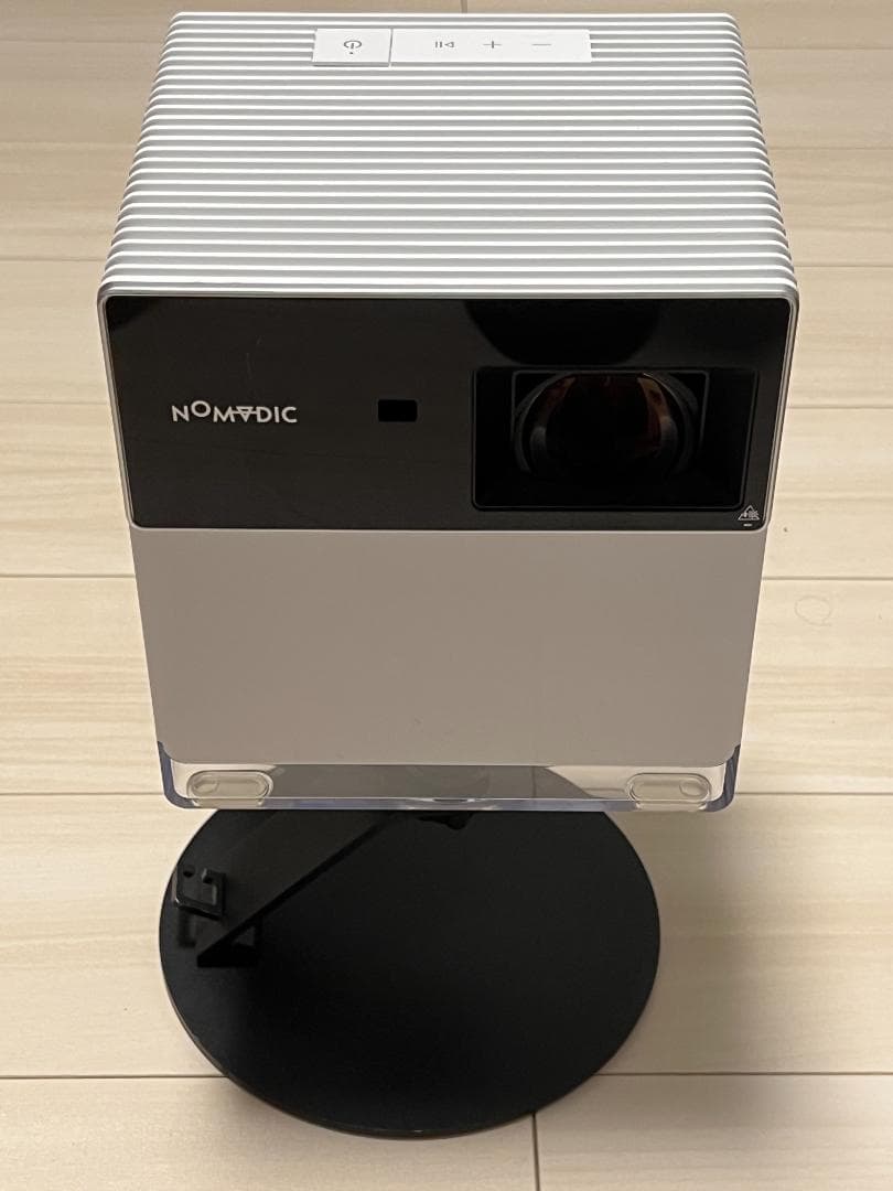NOMADIC プロジェクター本体 シルバー
