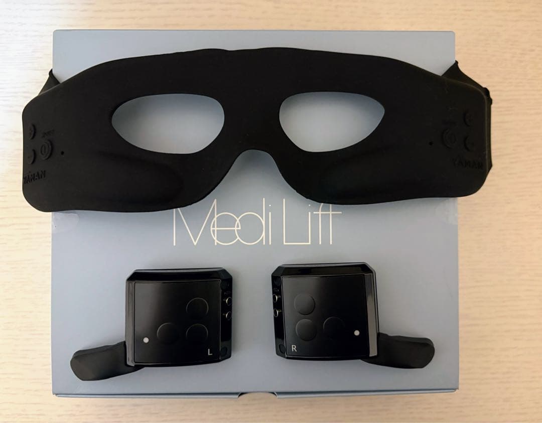 YAMAN 美容器 メディリフトアイ　モイスチャーセラム オマケ付き