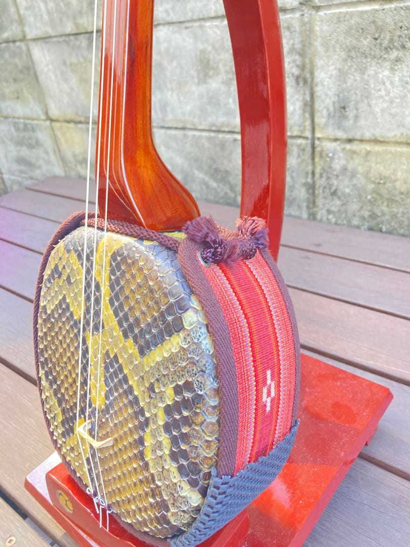 て*や様 三線　本皮　ゆし木　ユナー