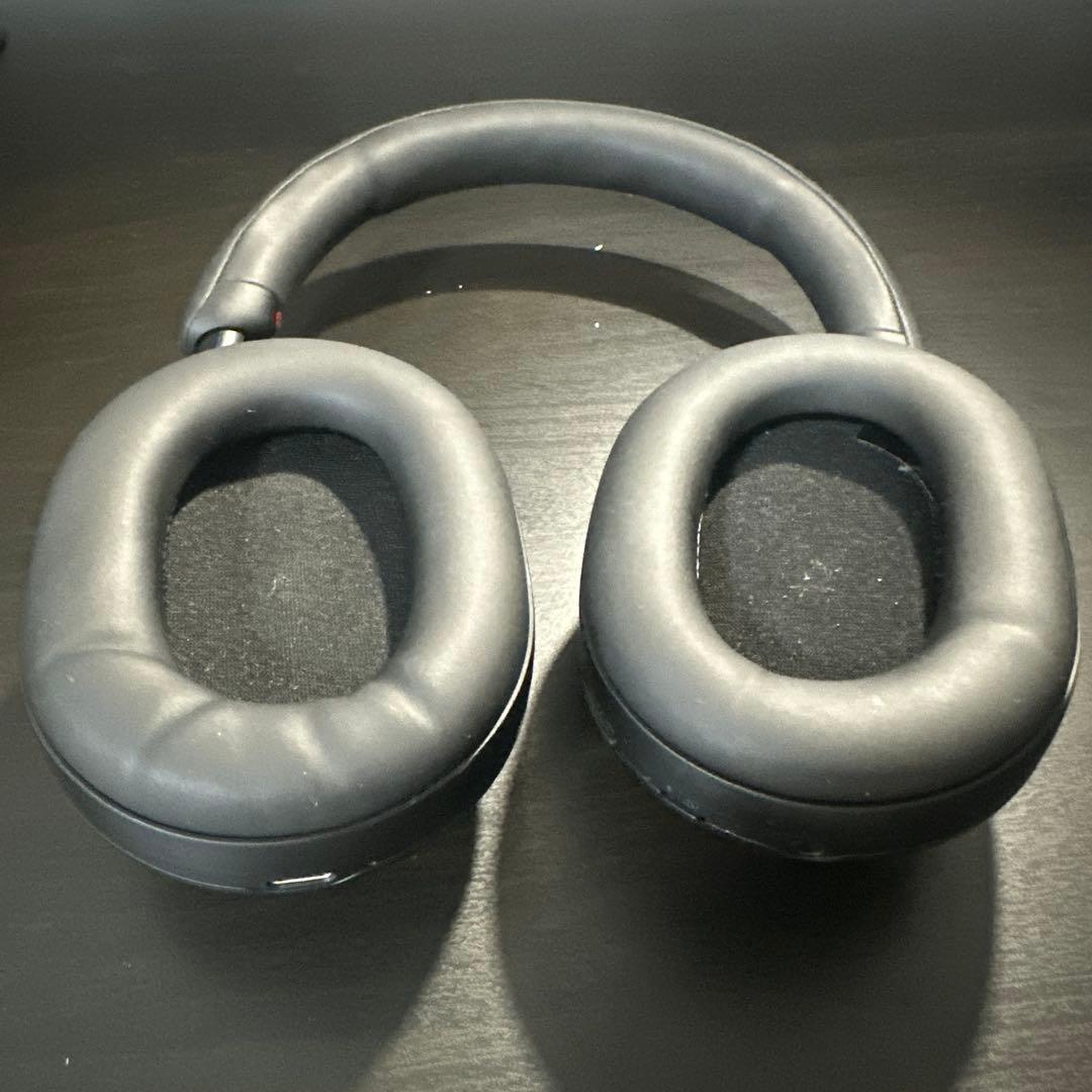 ソニー　ワイヤレスヘッドホン　WH-1000XM5