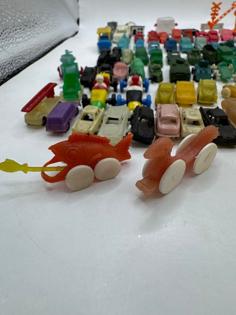 グリコ おまけ レトロ 昭和 フジヤ 木製 130点ほど 機関車　ロボット