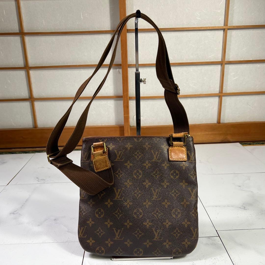 ルイヴィトン モノグラム ポシェット ボスフォール ショルダー