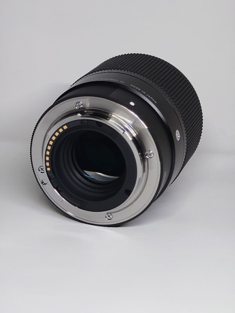 k*k様 SIGMA 30mm F1.4 DC DN 単焦点レンズおまけ付き