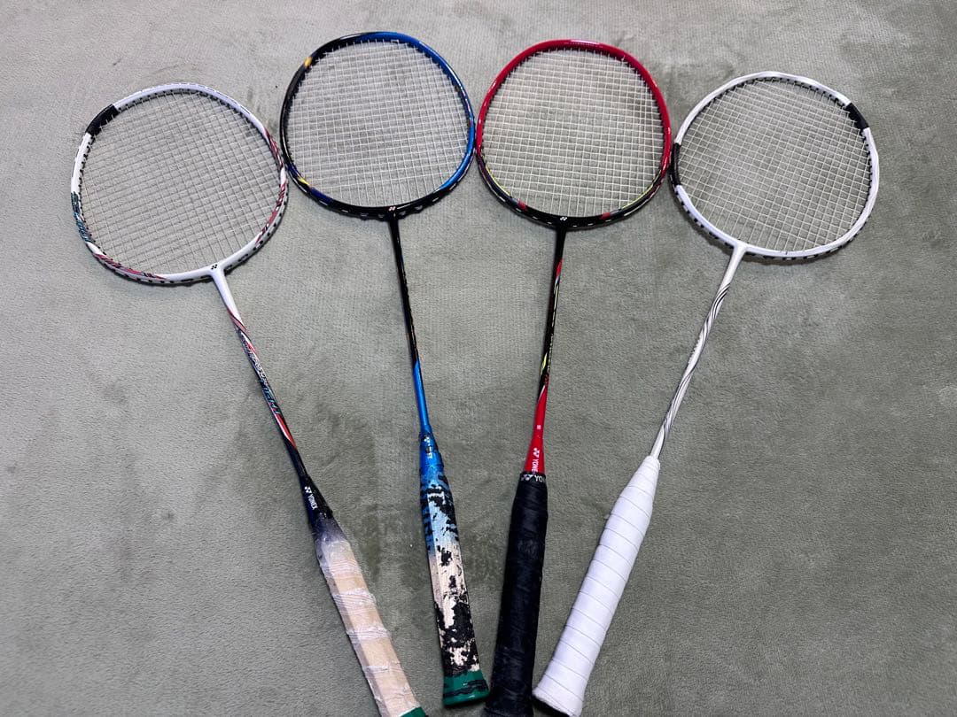バドミントンラケット 4本セット