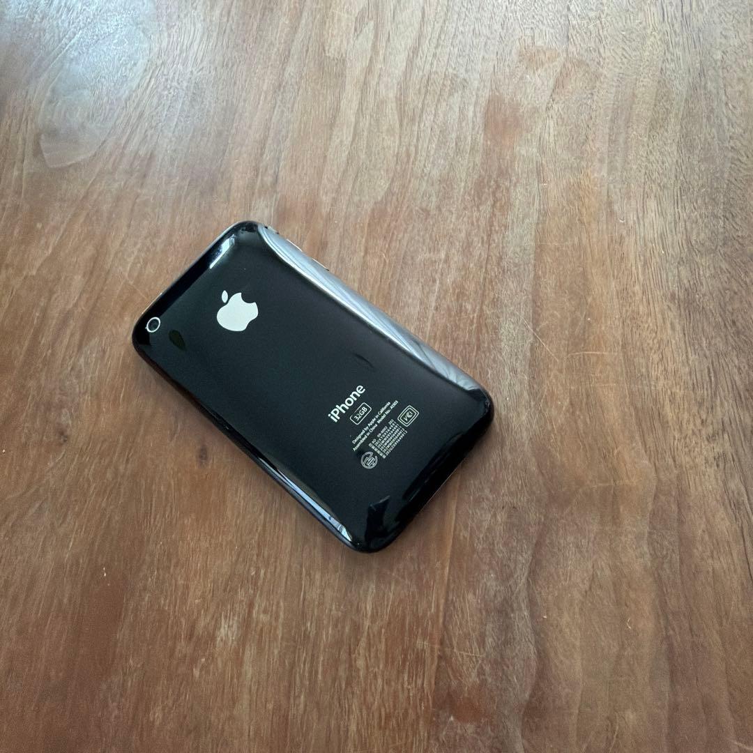 Apple iPhone 32GB ブラック