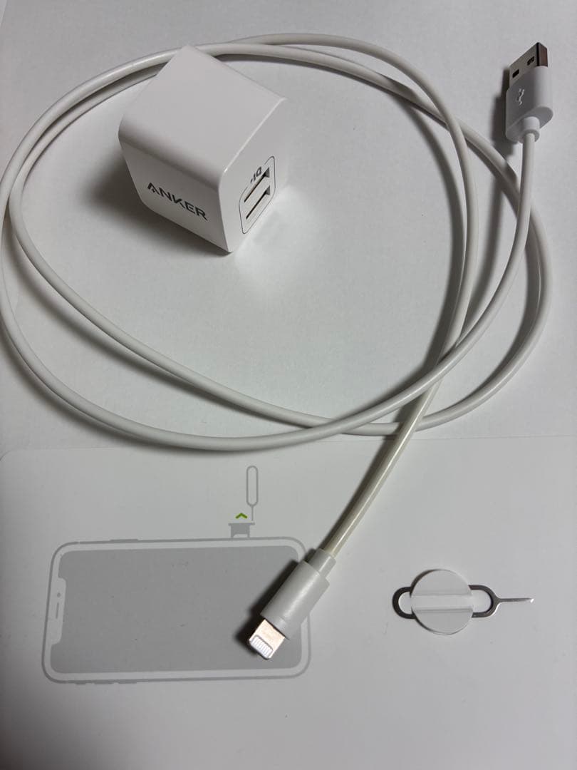 iPhone 13 128 GB ミッドナイト 黒 本体 バッテリー 100%