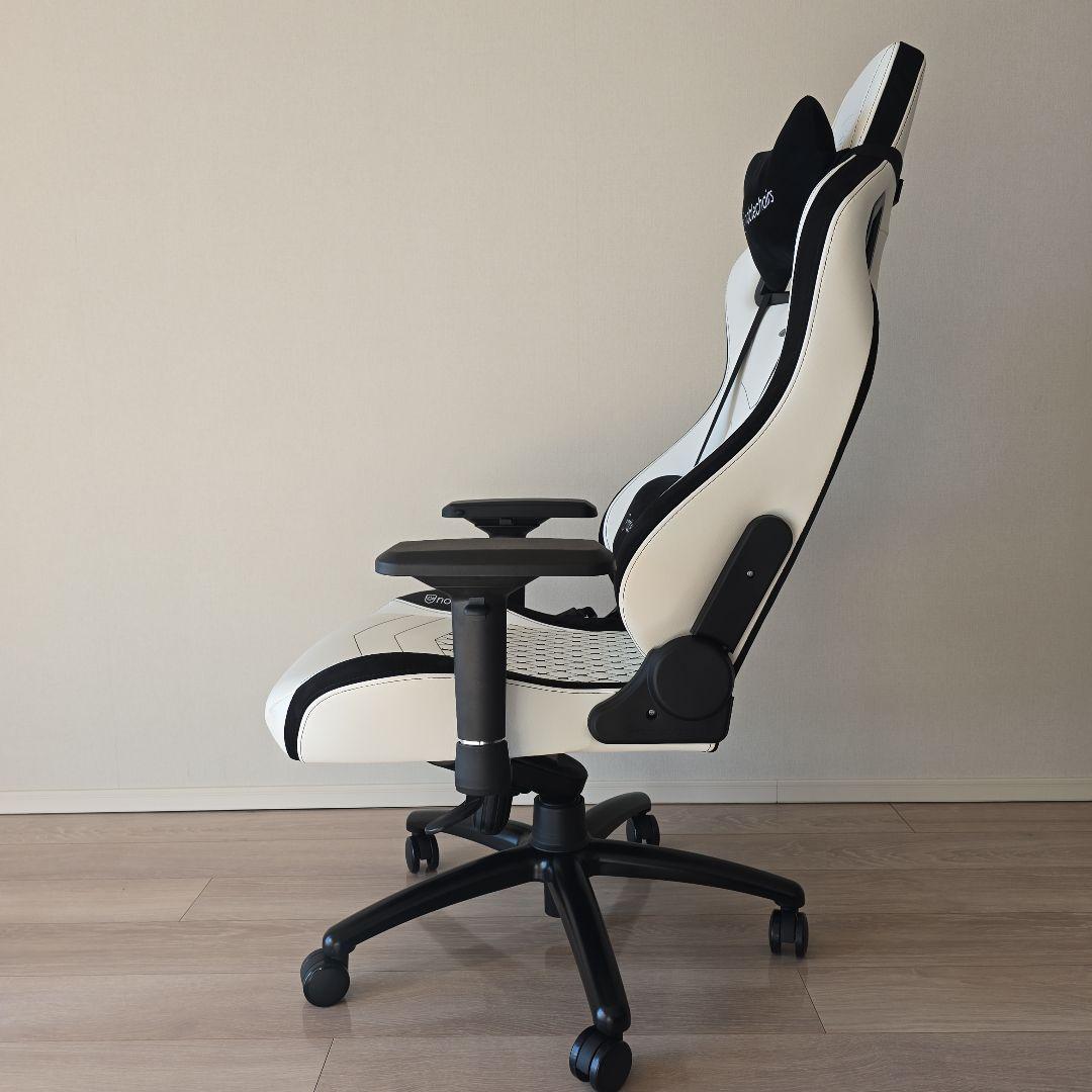 送料込 noblechairs EPIC 高品質チェア ramomushi