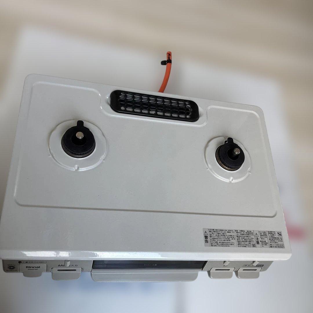 クリームベージュ