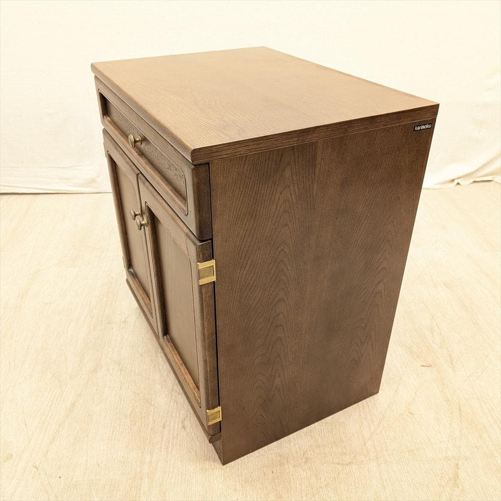 カリモク　キャビネット　収納棚　サイドボード　リビングボード　収納　整理　引き出