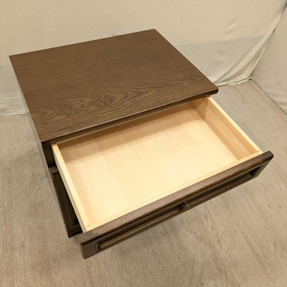 カリモク　キャビネット　収納棚　サイドボード　リビングボード　収納　整理　引き出