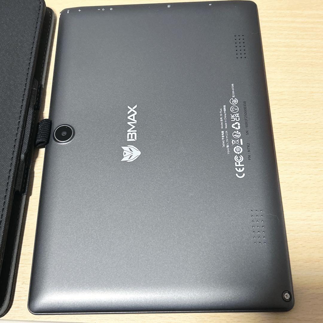 BMAX タブレット 本体 ケース付き