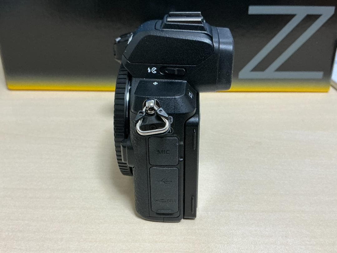 【中古】Nikon ニコン Z50 ダブルズームキット 元箱付き・バッテリー2個