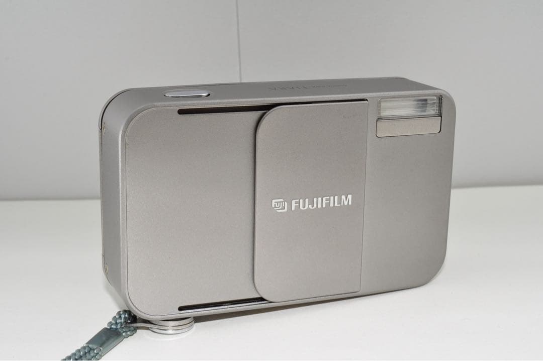 希少⭐︎美品　FUJIFILM フジフィルム TIARA ティアラ