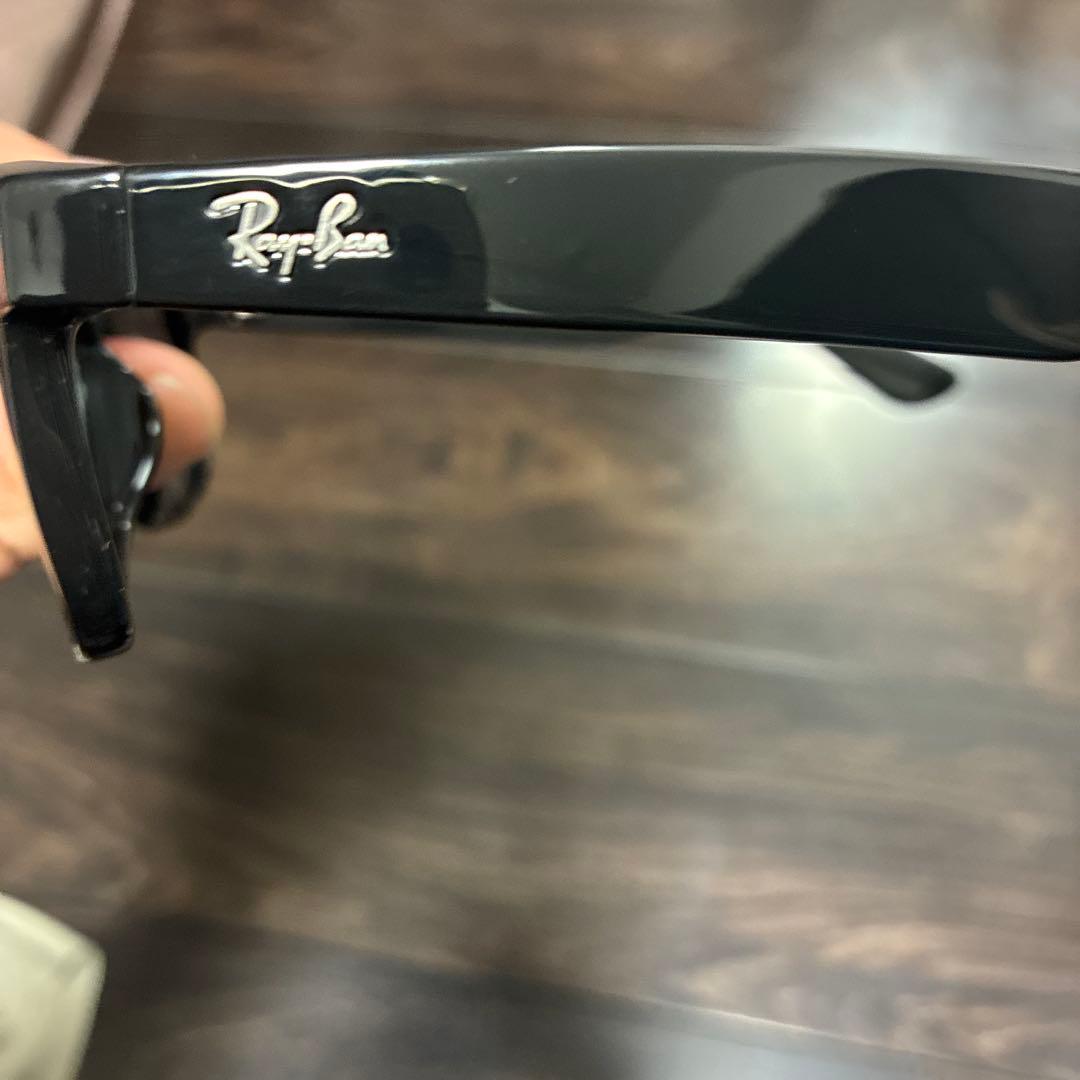 RB2132F ニューウェイファーラー レイバン　サングラス