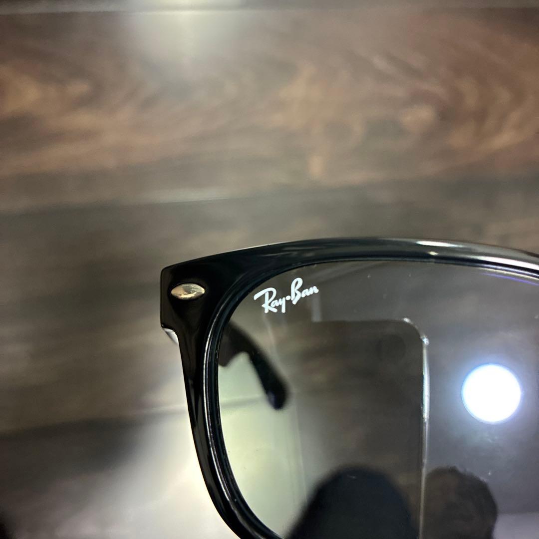 RB2132F ニューウェイファーラー レイバン　サングラス