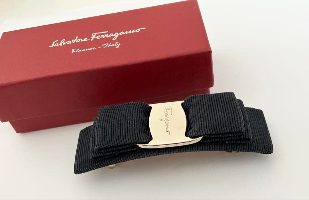 Salvatore Ferragamo フェラガモ リボンバレッタ