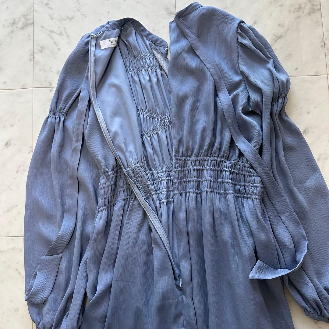 ワンピース herlipto Back Ribbon Tiered Satin Dress