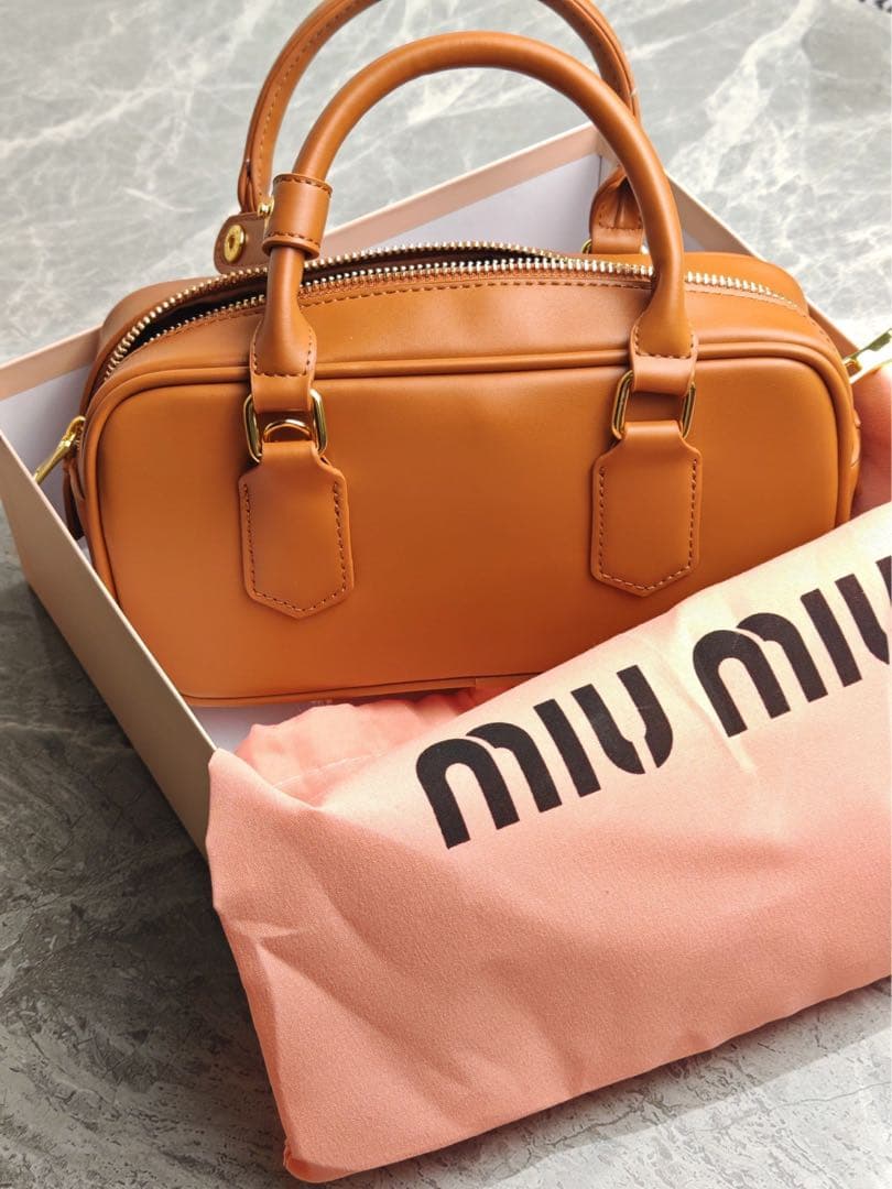 MIU MIU ハンドバッグ ショルダーバッグ ブラウン レザー 2WAY 美品