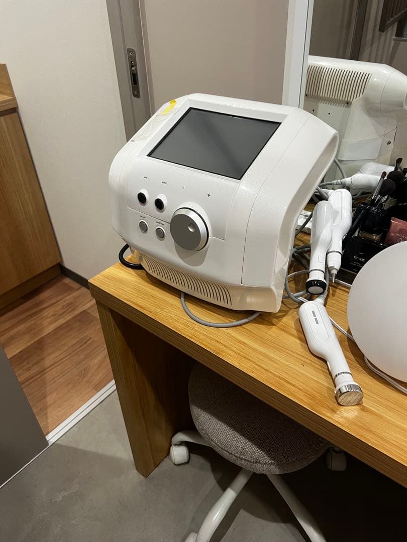 ドクタービセア美顔器 低周波シミ取りプラズマ業務用