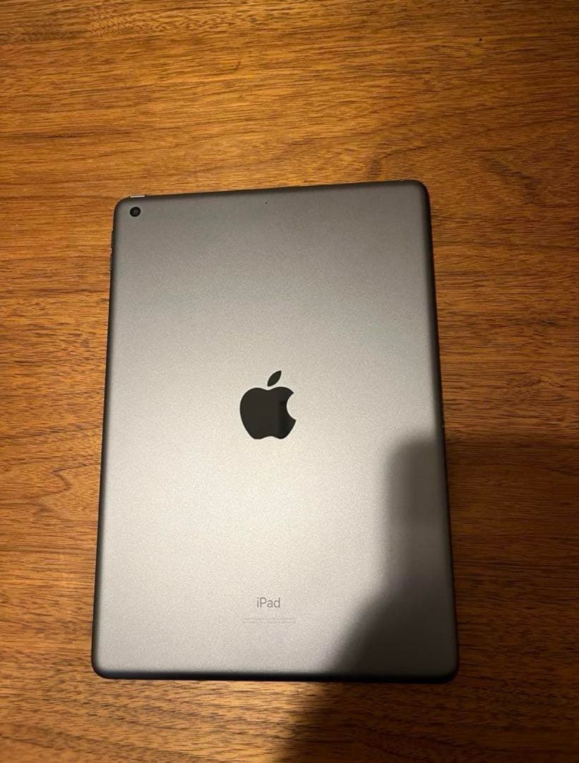 Apple iPad 第7世代 32GB 10.2インチ スペースグレー 本体