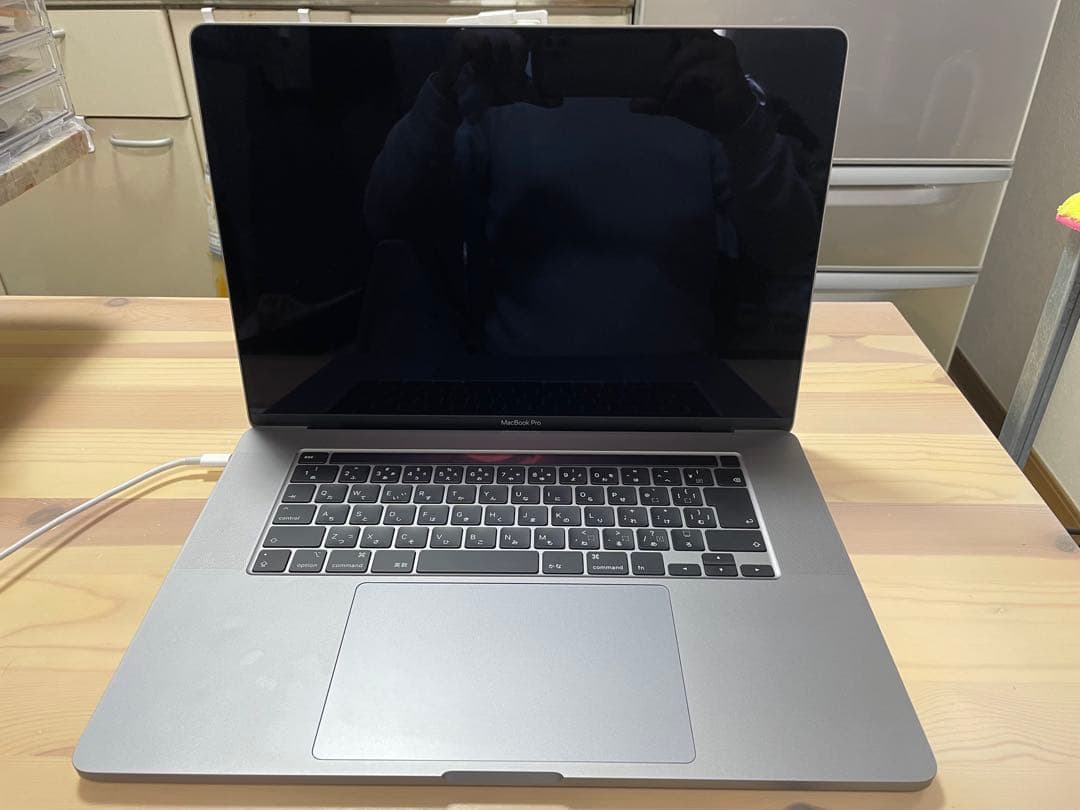 MacBook Pro スペースグレー 日本語配列2019、16インチ