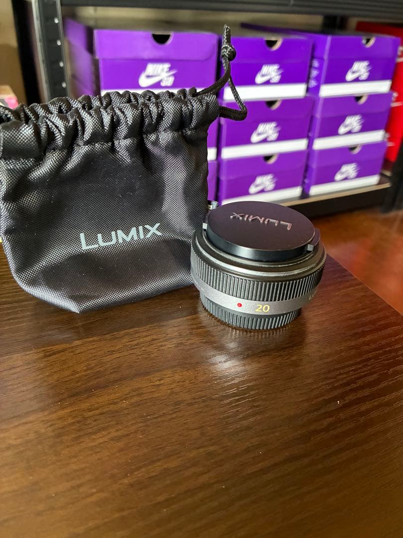 LUMIX 20mm パンケーキレンズ 収納袋付き