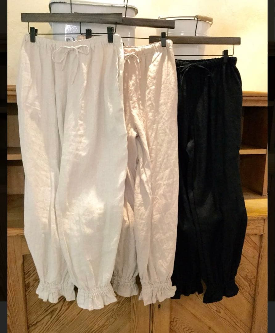 ネストローブ　リネンフリルイージーパンツ　オフホワイト　美品