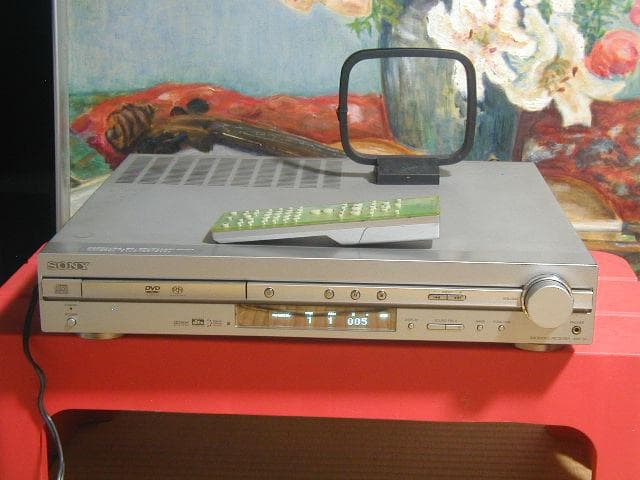 ★ソニー AVD-S1　CD・DVDプレーヤーを内蔵、AVアンプレシーバー