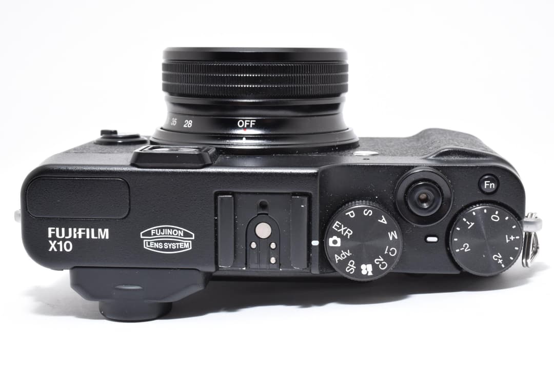 ■美品■ FUJIFILM 富士フィルム X10 #C685