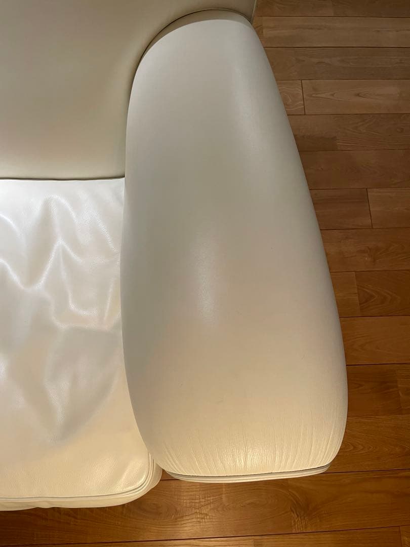 ポルトローナフラウ　バニティフェア　総本革　レザー　ソファ　カッシーナ