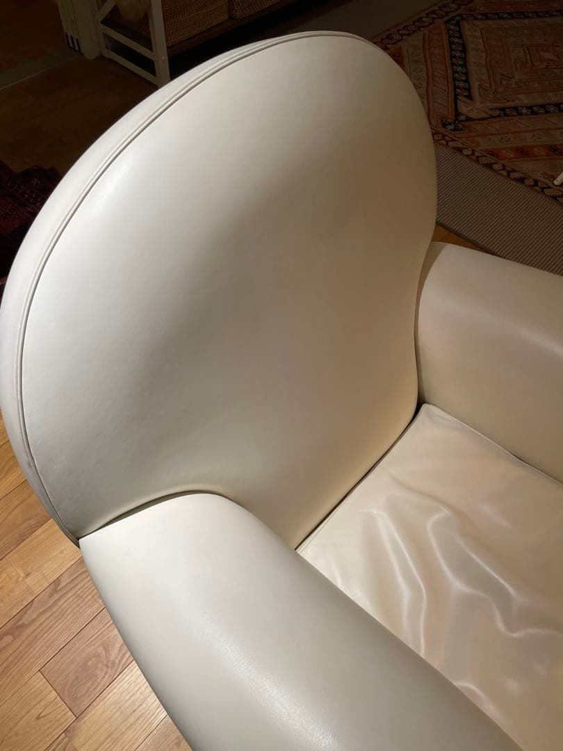 ポルトローナフラウ　バニティフェア　総本革　レザー　ソファ　カッシーナ