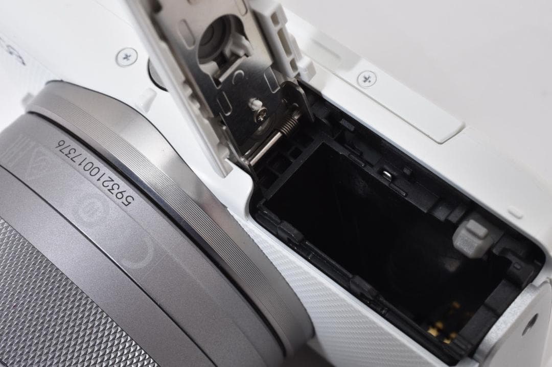 【美品】 CANON EOS M100 EF-M 15-45mm IS STM