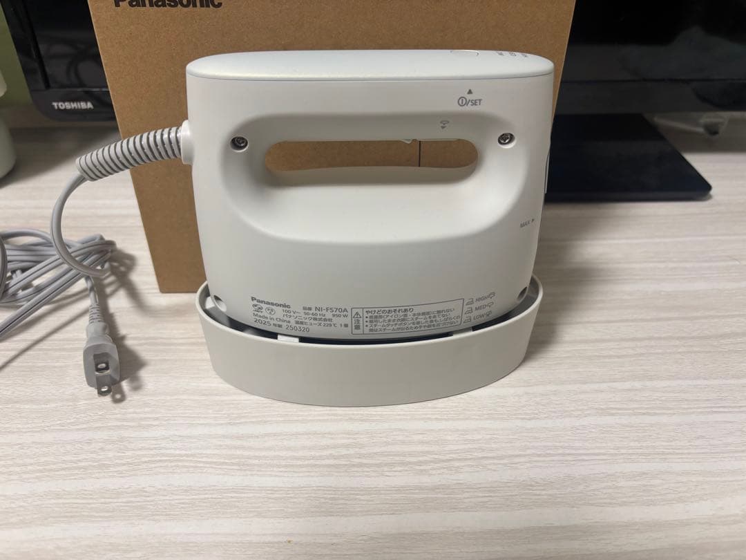 Panasonic 衣類スチーマー　スマート・パワフル　NI-FS70A-C