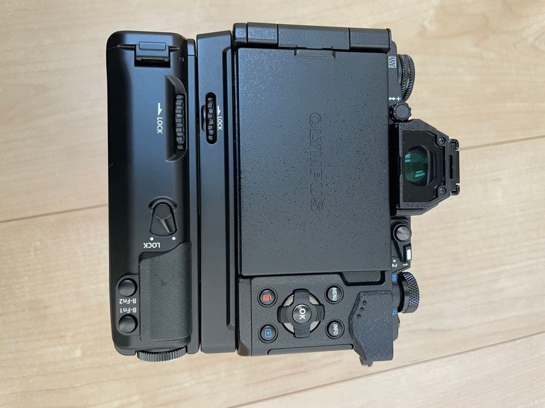 OLYMPUS OM-D E-M5 Mark II レンズ付き