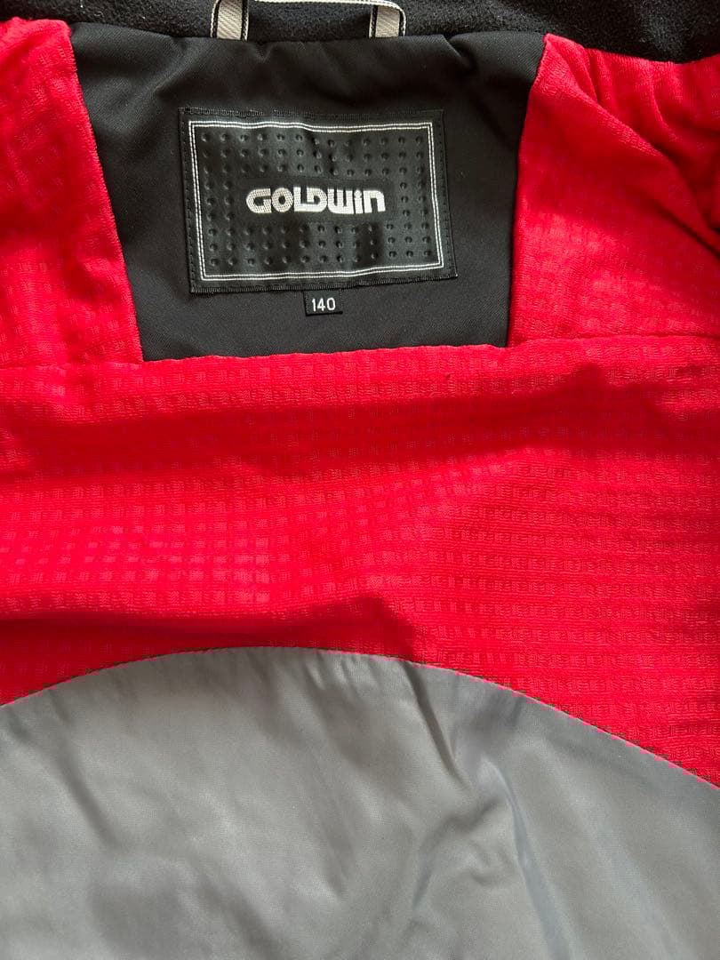 スウェーデン代表モデル★ GOLDWIN サイドフルオープン スキーウェア140