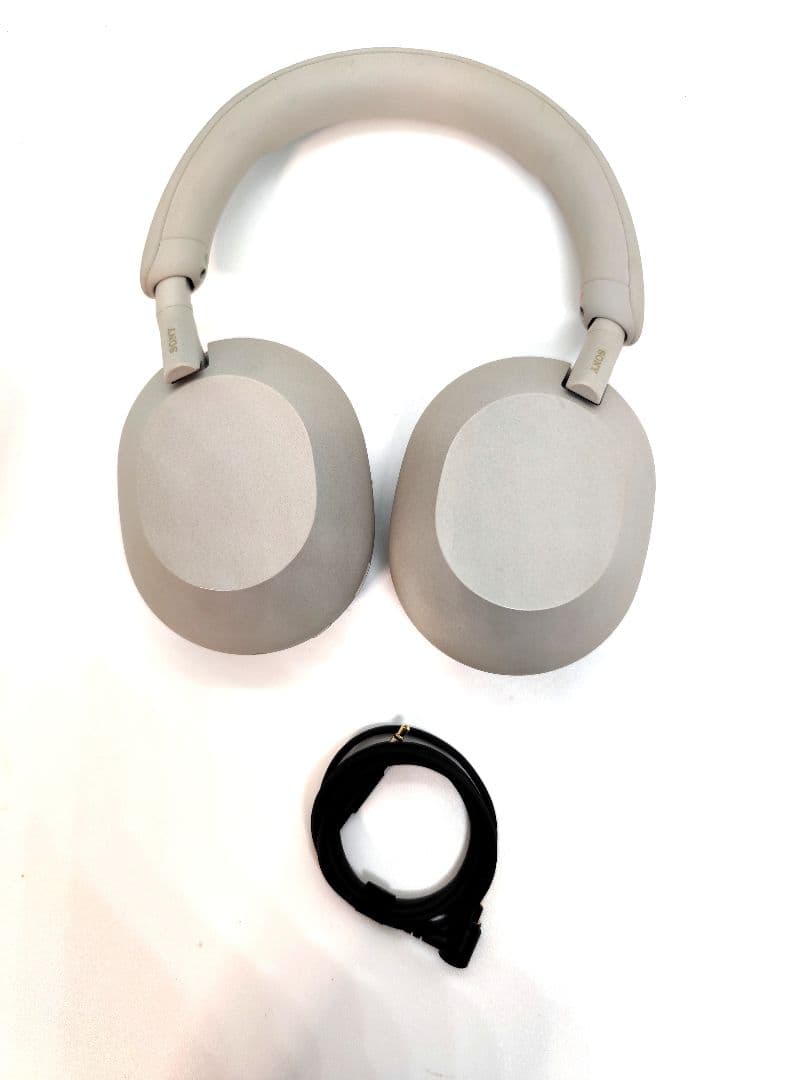 ソニーWH-1000XM5ワイヤレスヘッドホン　中古品