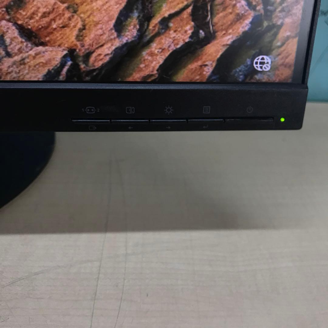 ThinkVisionT24d-10(24型/1920×1200/IPS縦回転)