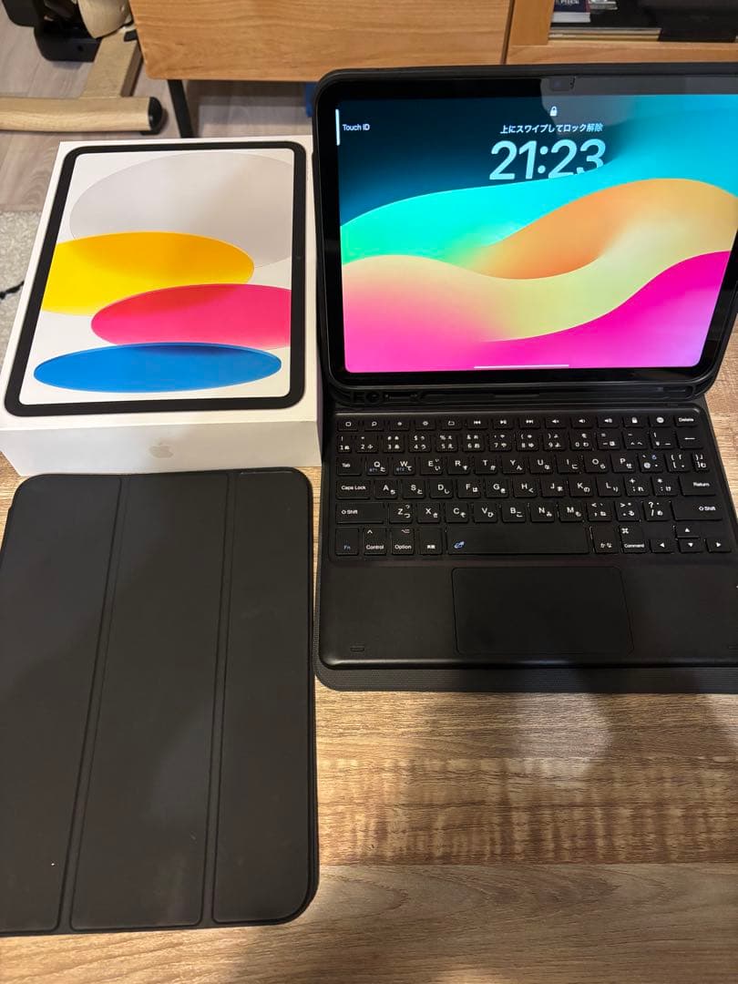 ほぼ新品　iPad 第10世代　64G Wi-Fi
