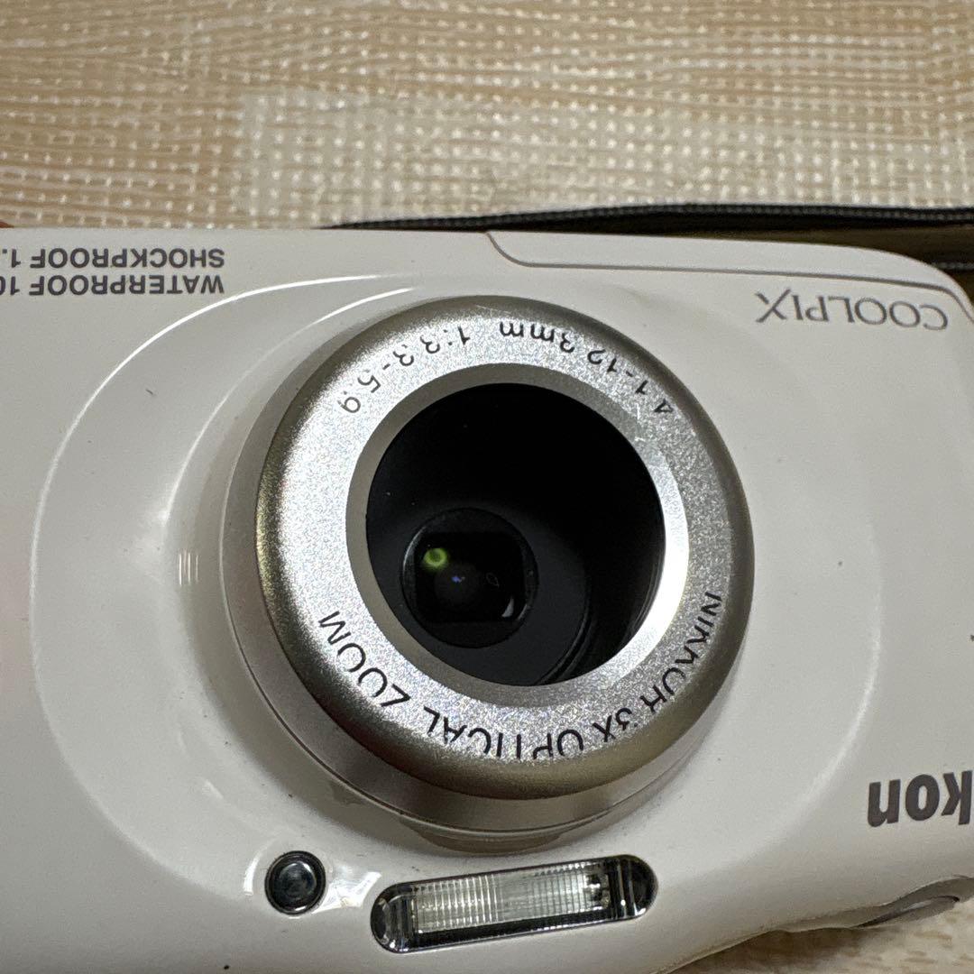 Nikon COOLPIX S33 コンパクトデジタルカメラ