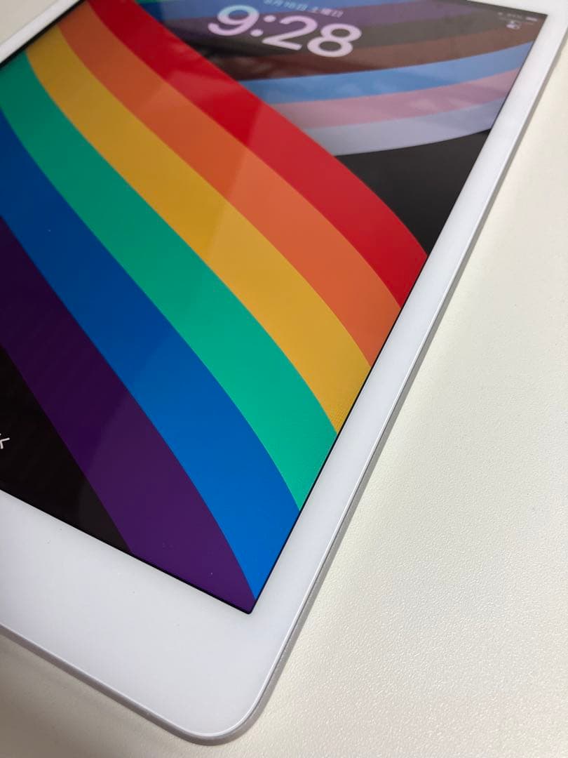 iPad 第8世代 32GB Wi-Fi MYLA2J/A(やや難あり)