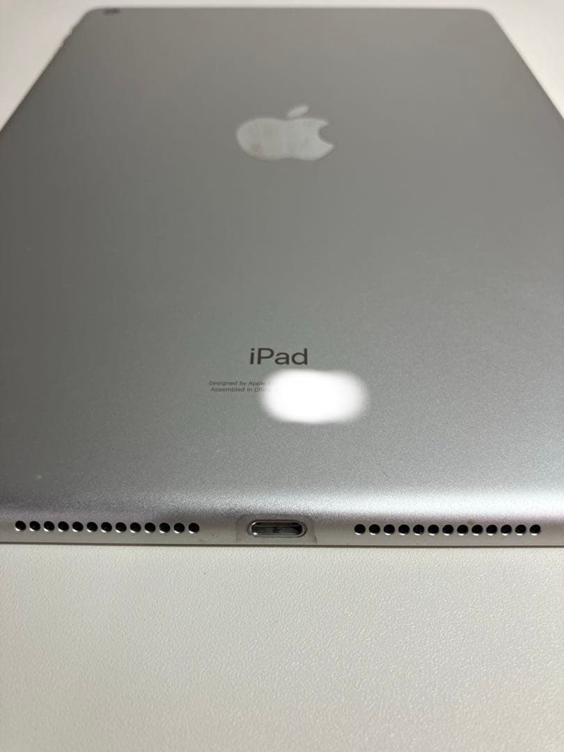 iPad 第8世代 32GB Wi-Fi MYLA2J/A(やや難あり)